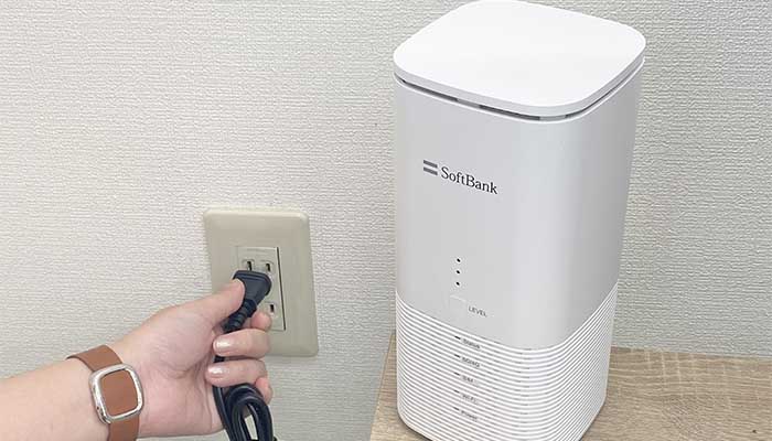 Airターミナル6をコンセントに挿す